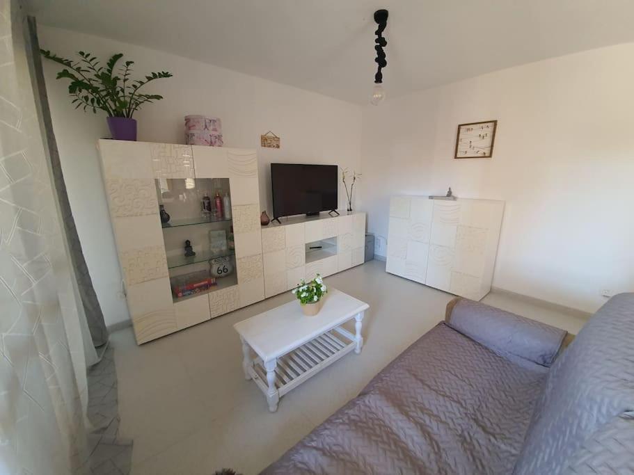 Atico En La Playa Apartment Roquetas de Mar Luaran gambar