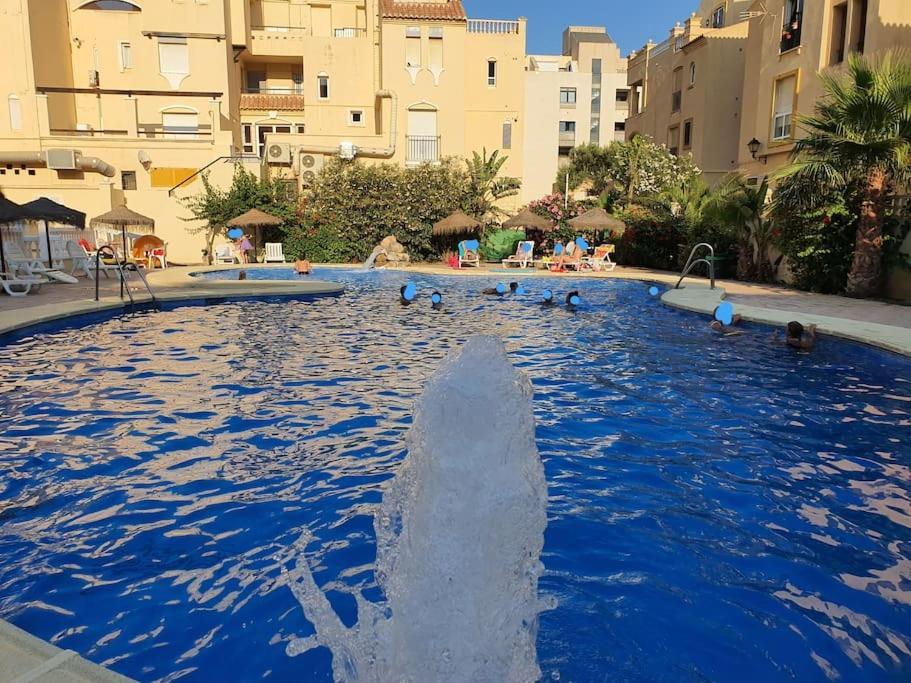 Atico En La Playa Apartment Roquetas de Mar Luaran gambar